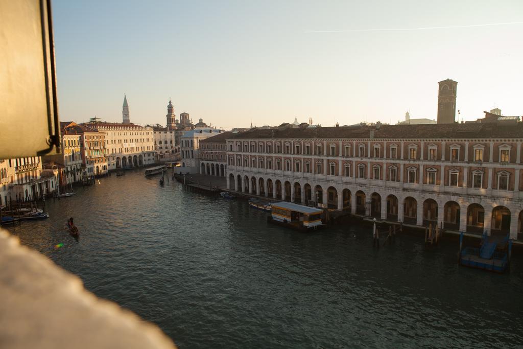 Locanda Ai Santi Apostoli Veneţia Exterior foto