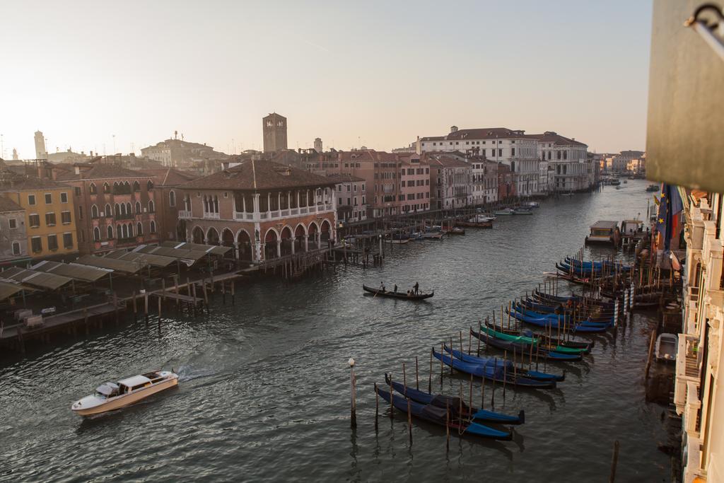 Locanda Ai Santi Apostoli Veneţia Exterior foto